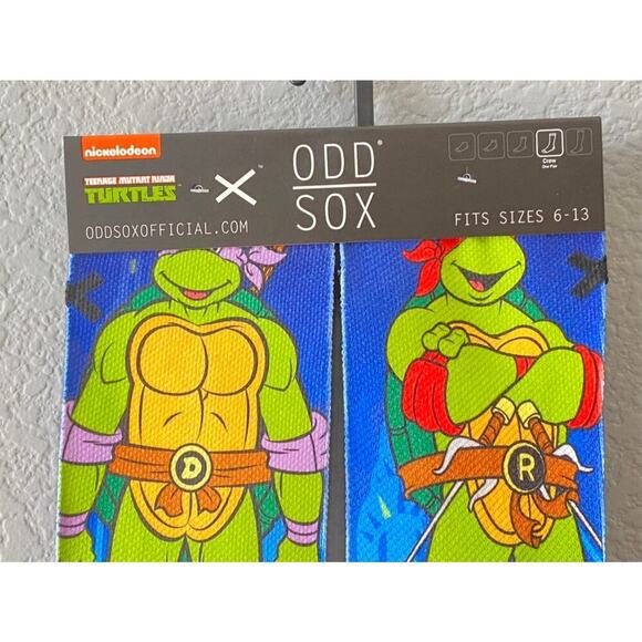 New Teenage Mutant Ninja Turtle Odd Sox Size 6-12 Soft Fun Fall/Winter Socks - Picture 5 of 5